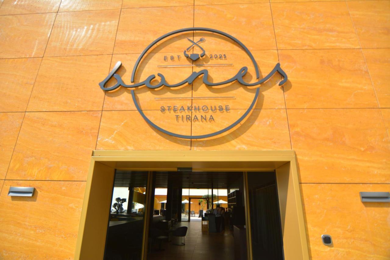 Mk Hotel Tirana Rinas Ngoại thất bức ảnh Entrance of the restaurant