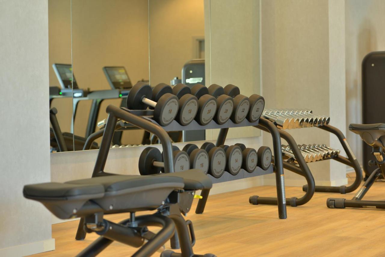 Mk Hotel Tirana Rinas Ngoại thất bức ảnh Dumbbells