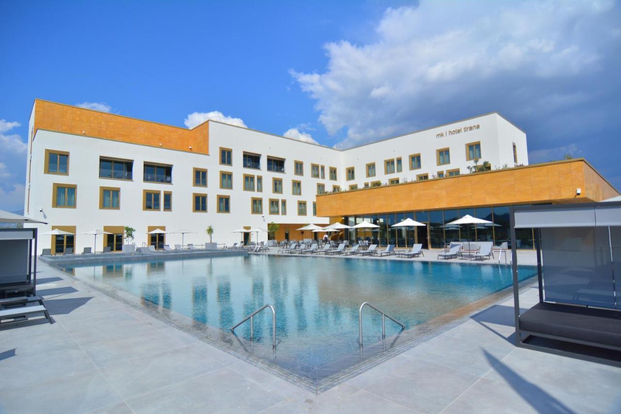 Mk Hotel Tirana Rinas Ngoại thất bức ảnh The hotel's swimming pool