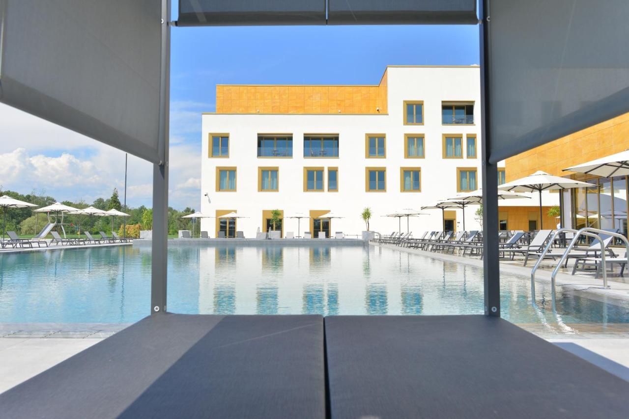 Mk Hotel Tirana Rinas Ngoại thất bức ảnh
