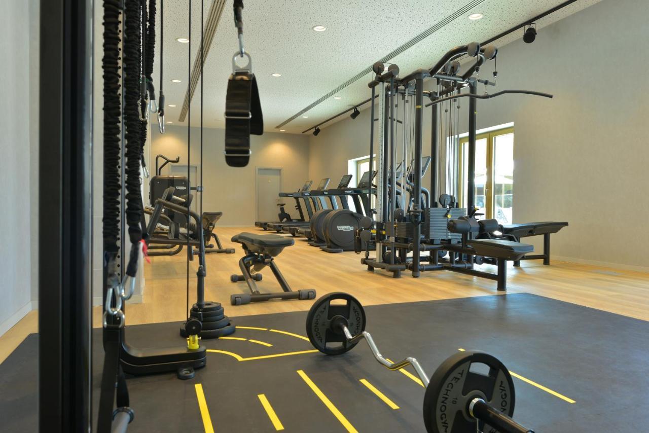 Mk Hotel Tirana Rinas Ngoại thất bức ảnh The gym at the hotel