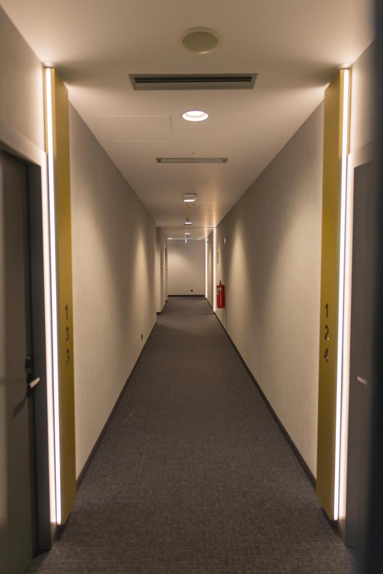 Mk Hotel Tirana Rinas Ngoại thất bức ảnh A corridor in the new building