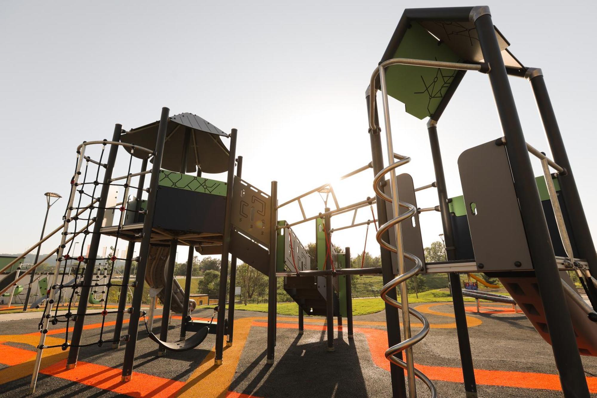Mk Hotel Tirana Rinas Ngoại thất bức ảnh The 2012 Australian Ninja Warrior course